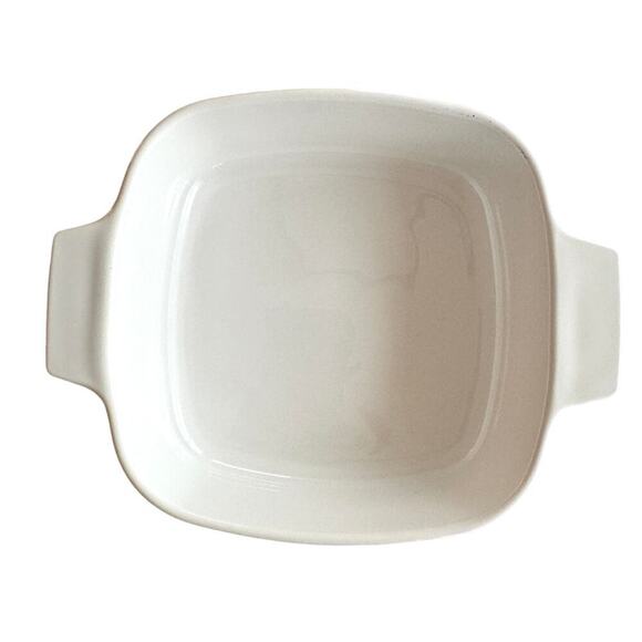 Two Corningware Casseroles, Cornflower Blue 1 quart & White Pan 1 liter - Picture 3 of 8